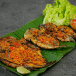 Resep Resep Ikan Bakar Rica-Rica Manado lengkap dengan takaran bahan detail, langkah step-by-step, tips anti gagal, dan FAQ. Cocok pemula, rasa juara ala ruma